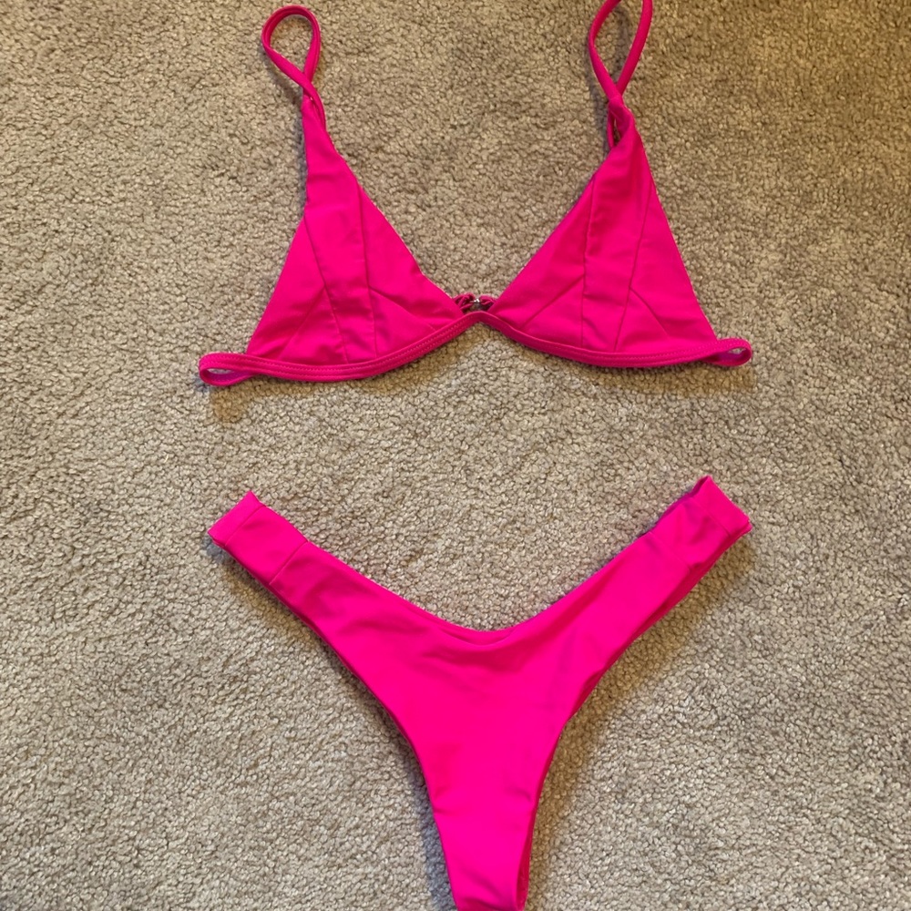 HOT PINK BIKINI SET